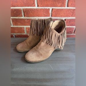 EUC Lucky Brand Yachin Suede Fringe Wedge Bootie